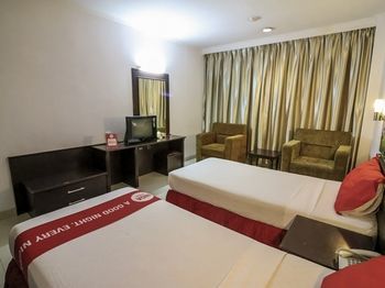 Nida Rooms Ratulangi 17 Trans Studio Макасар Экстерьер фото