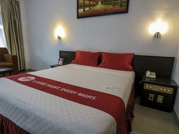 Nida Rooms Ratulangi 17 Trans Studio Макасар Экстерьер фото